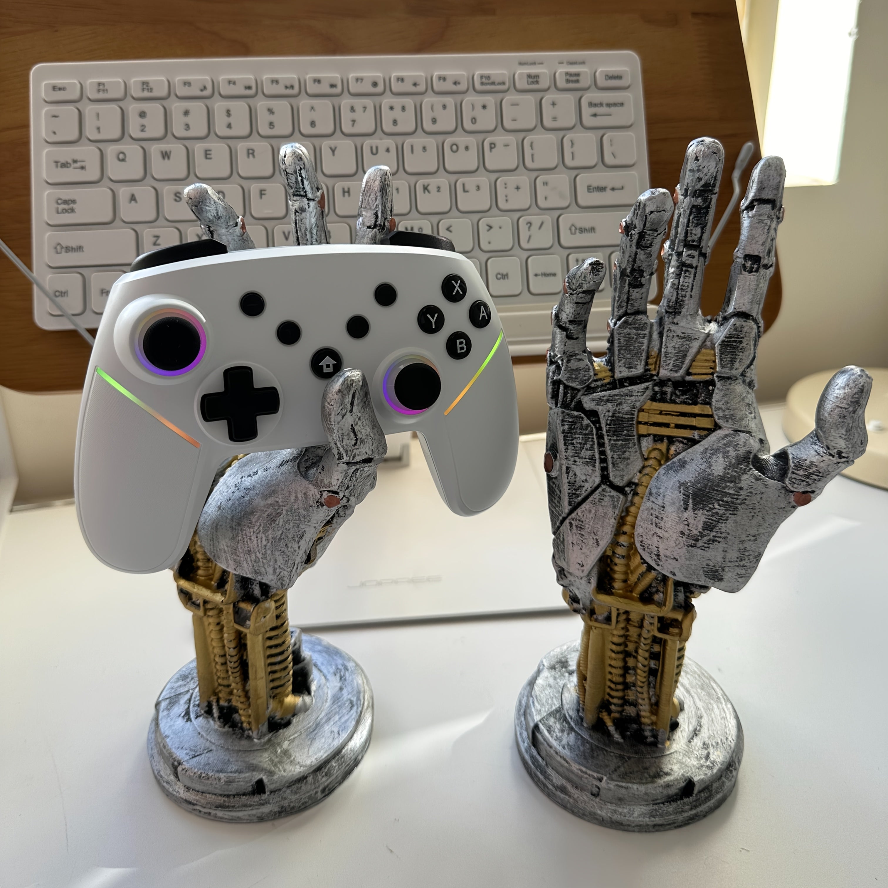 Cyberpunk 3D Printed Game Controller Stand, Adjustable ABS Desk Organizer for Controllers and Smartphones, Non-Waterproof Multi-Functional Gaming Accessory Holder, Ideal Back to School Gift for Gamers